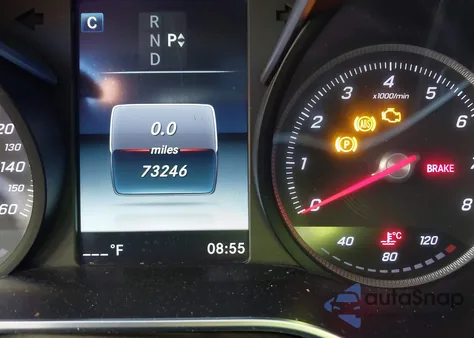 2017 Mercedes-Benz C 300 4Matic z USA, uszkodzony, nr VIN WDDWJ4KB0HF385846